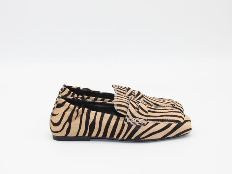 FW25-M-151479-006 - ASH Mocassino zebrato