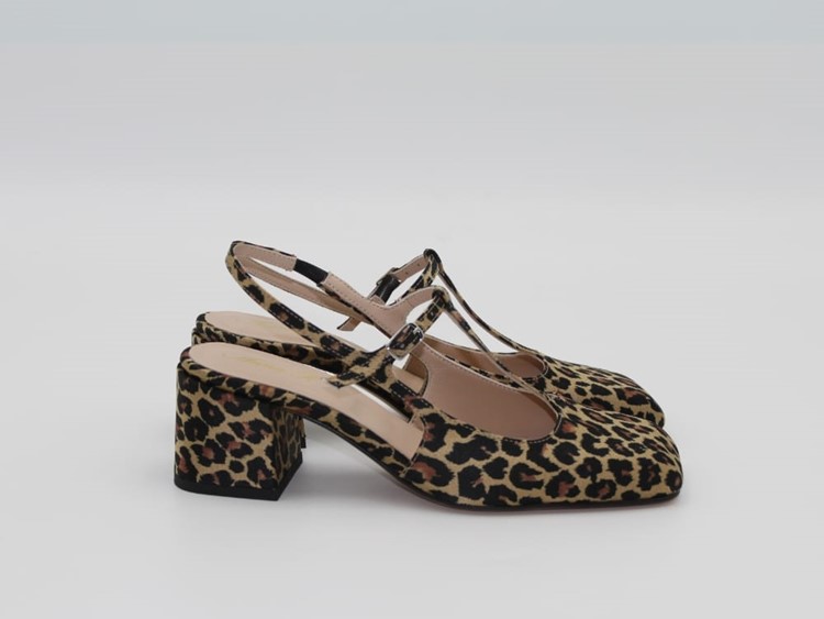 1835/LEO - ANNA F Chanel t leo