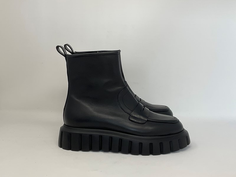 0012502279.01.0A01 - VOILE BLANCHE Claudine boot pelle