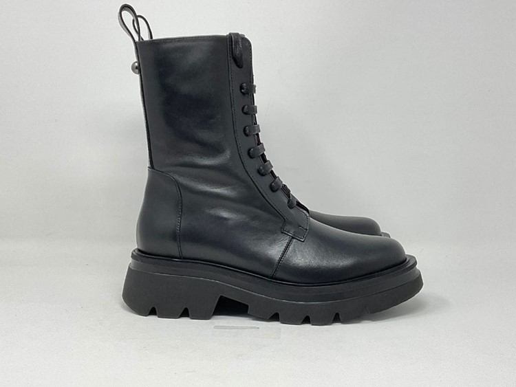 CARLOTTA 04 - LORENZO MARI Biker pelle
