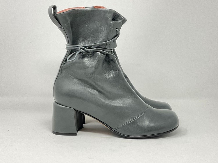 42701 GR - LORENA PAGGI Boot laccio tondo
